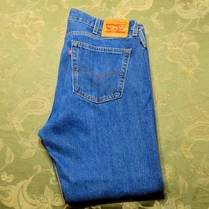 🟥 Red Tab Levi's 505 - Size 38x29